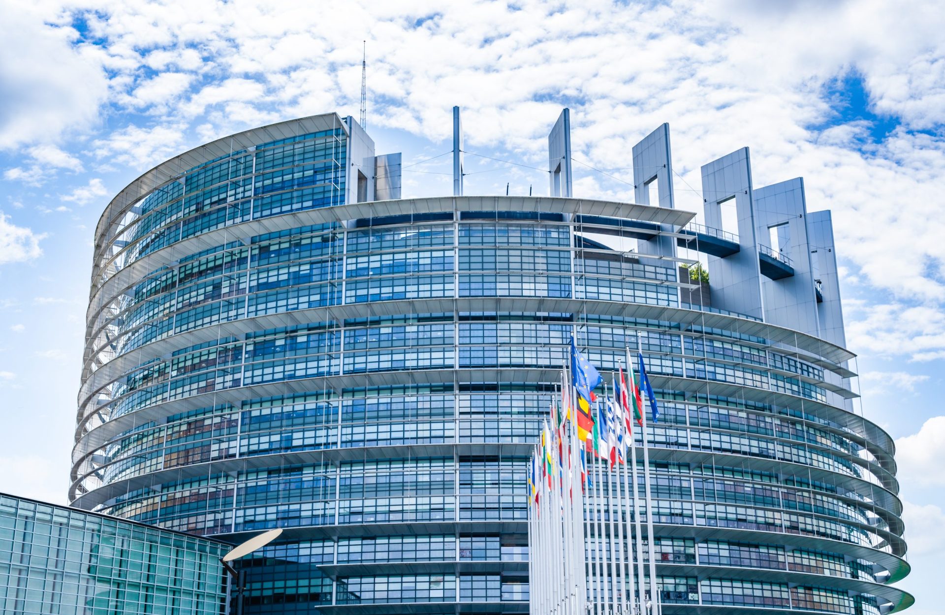 Vice-presidente do Parlamento Europeu gastou quase 690 mil euros para renovar escritórios