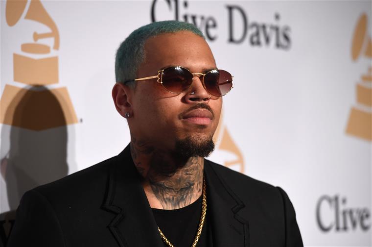 Chris Brown acusado de drogar e violar mulher