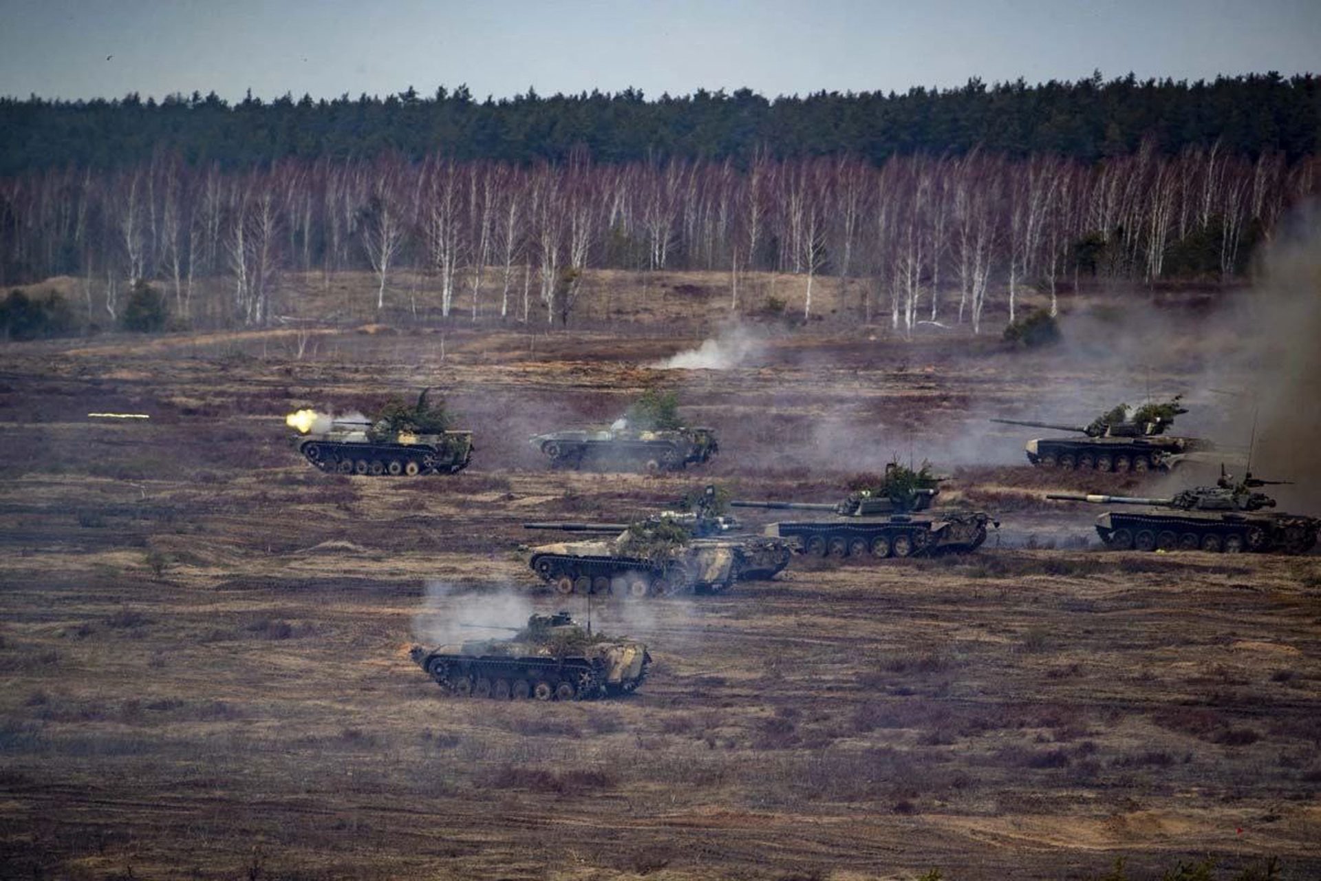 16 mil russos entram para o exército para “vingar” ataque nos arredores de Moscovo