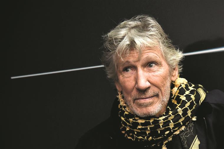 Roger Waters acredita que a invasão Russa da Ucrânia é “o ato de um gangster”
