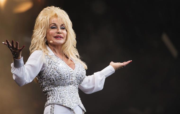 Dolly Parton pede para ser excluída das nomeações do Rock and Roll Hall of Fame 2022