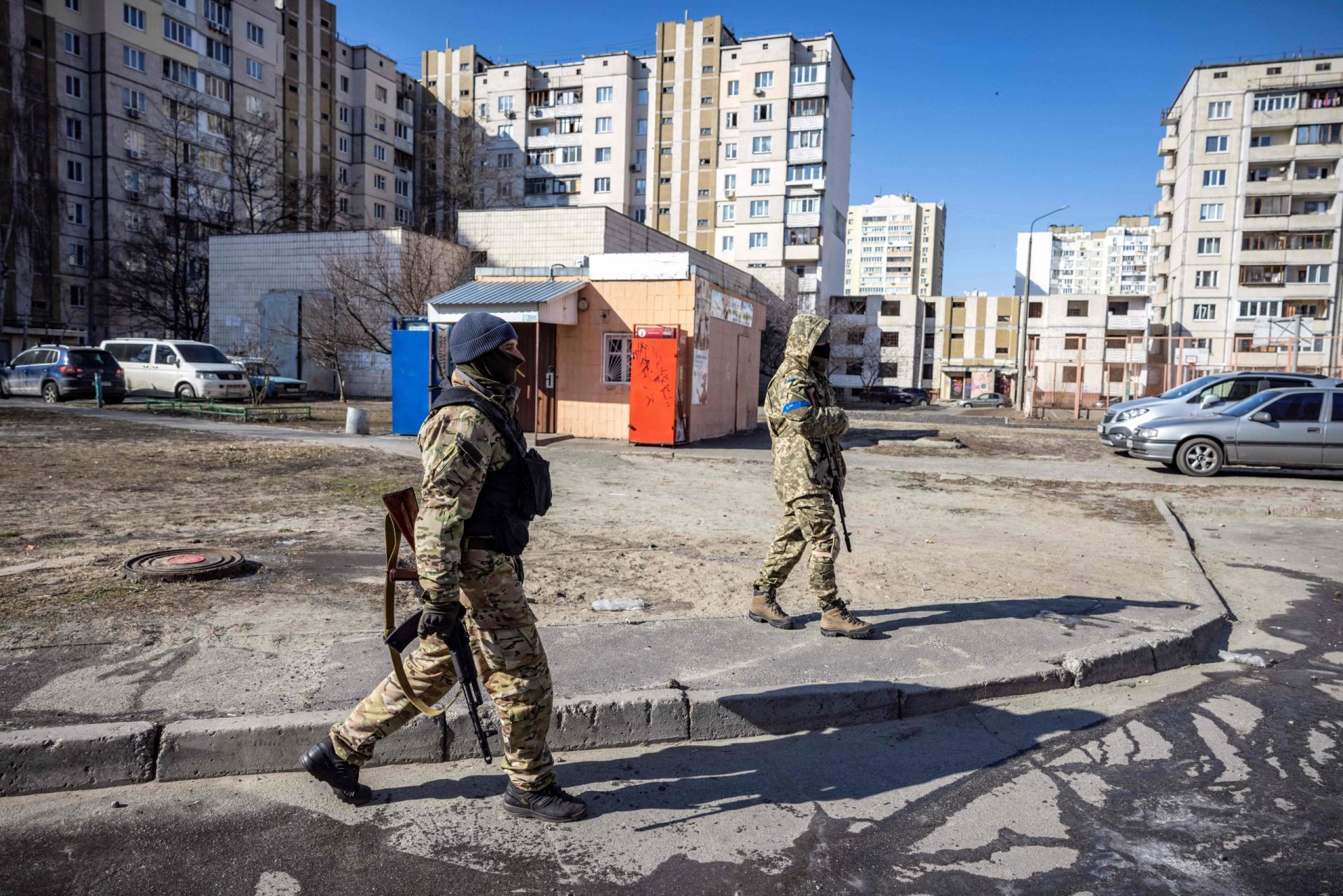 Tropas ucranianas contra-atacam, as russas reorganizam