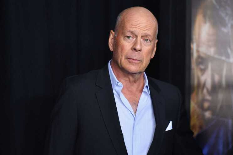 Bruce Willis abandona a carreira de ator após ser diagnosticado com afasia