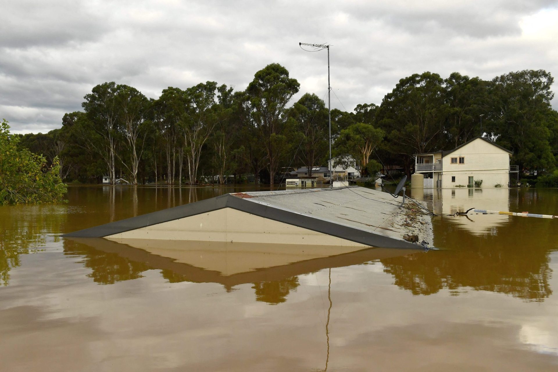 Austrália. Número de vítimas mortais das chuvas continua a aumentar