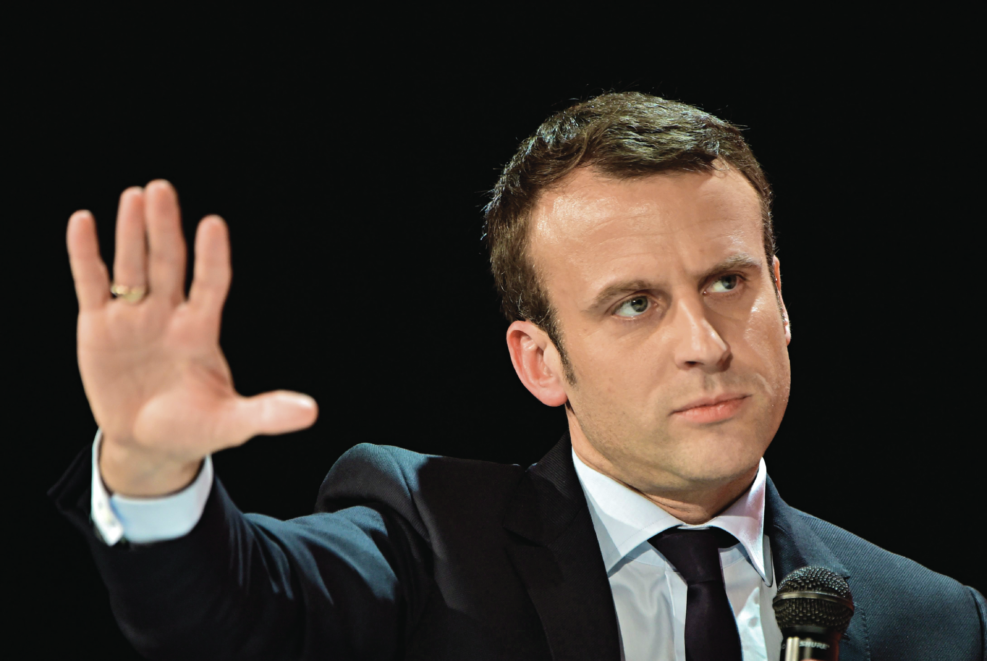 A promessa de Macron de unir uma França em rutura