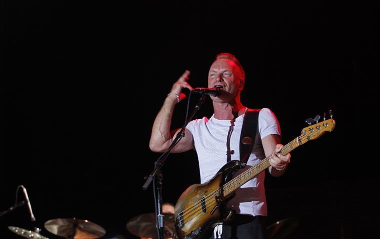 Sting defende que “os homens adultos não deviam ter bandas”