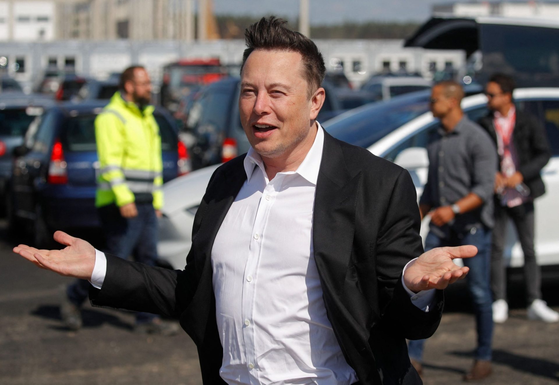 Elon Musk promete voltar a dar a Trump acesso ao Twitter
