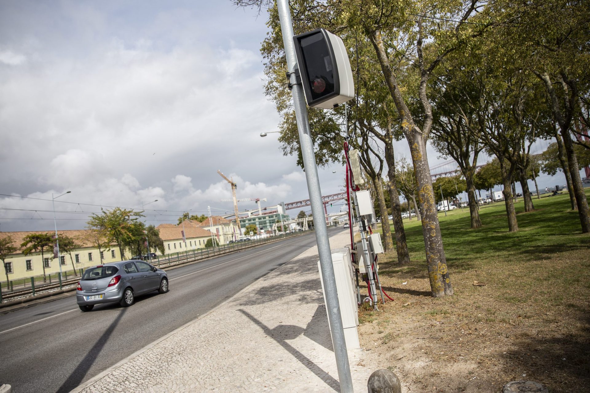 Novos radares de Lisboa apanham 1.200 aceleras por dia