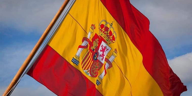 Espanha cria imposto extraordinário sobre banca e energéticas