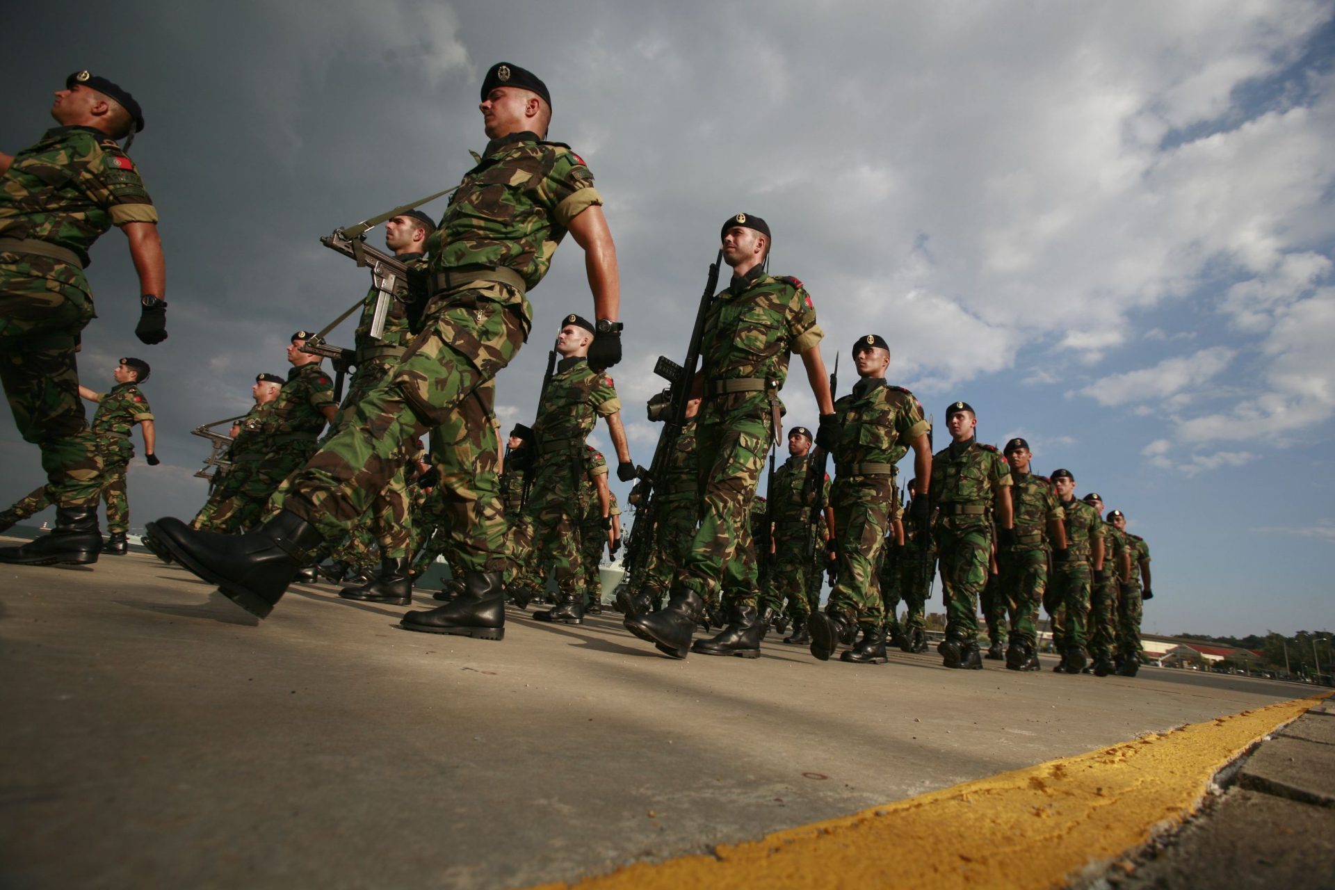PCP acusa Governo de institucionalizar precariedade nas Forças Armadas