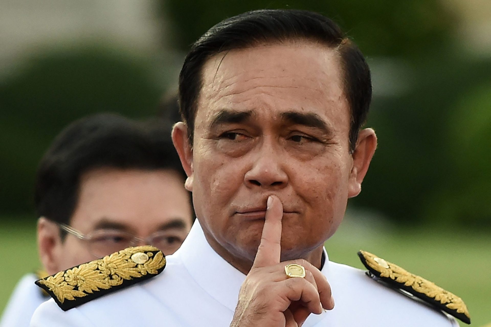 Primeiro-ministro da Tailândia suspenso