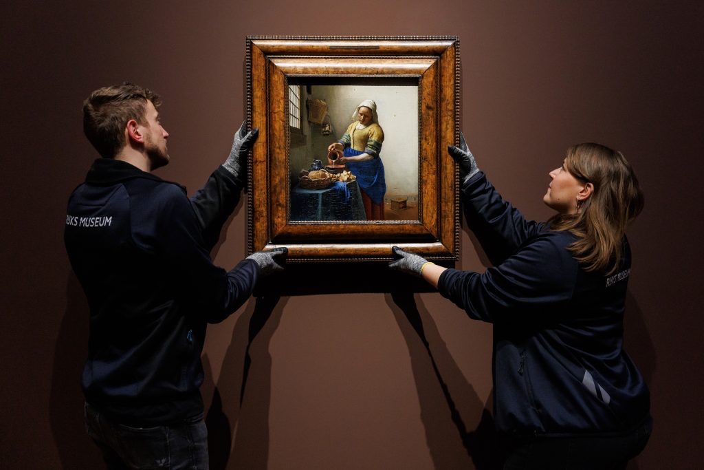 Pessoas pagam milhares de euros para ver Vermeer