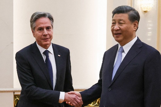 Antony Blinken reúne-se com presidente chinês