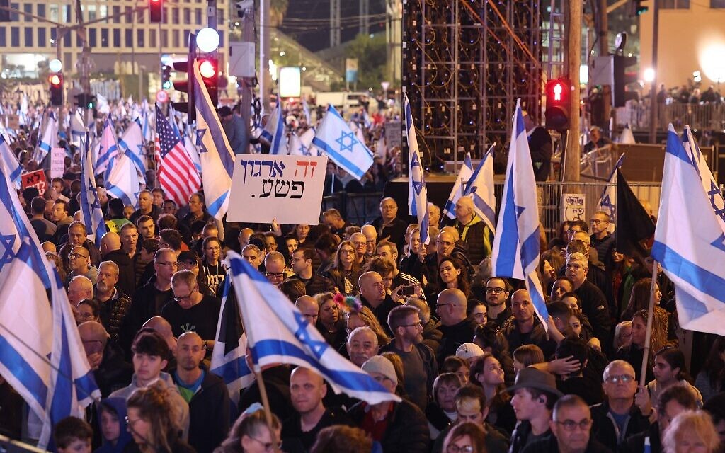Protestos contra reforma judicial de Israel provoca mais de 120 detidos