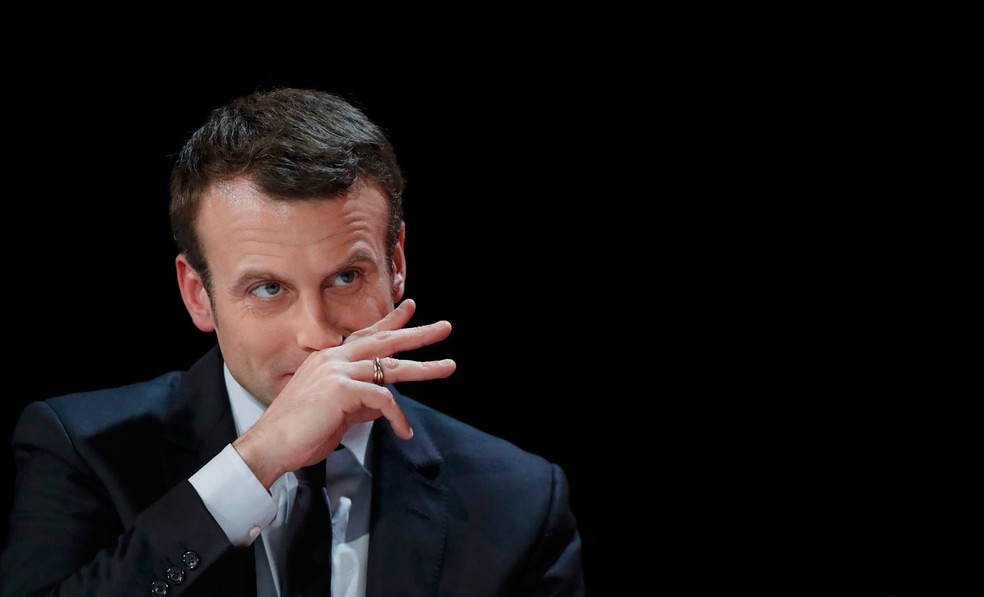 Macron vai dar &#8220;respostas aos distúrbios&#8221;