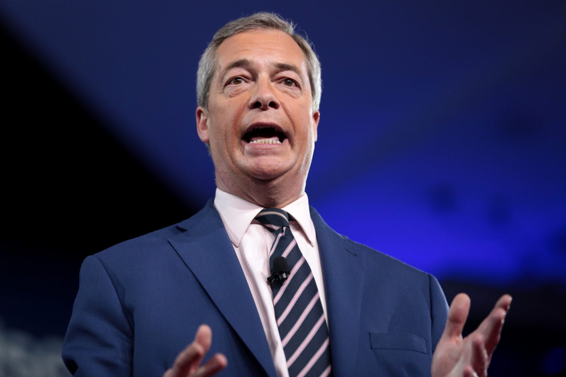 Diretora executiva do NatWest demitiu-se depois de polémica com conta de Farage
