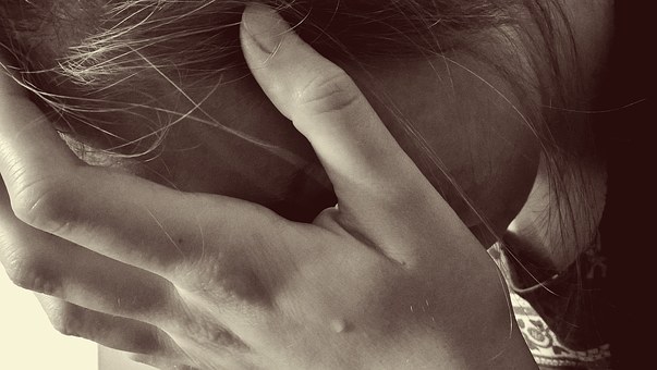 Jovem britânica apresenta queixa por violação na Praia da Rocha