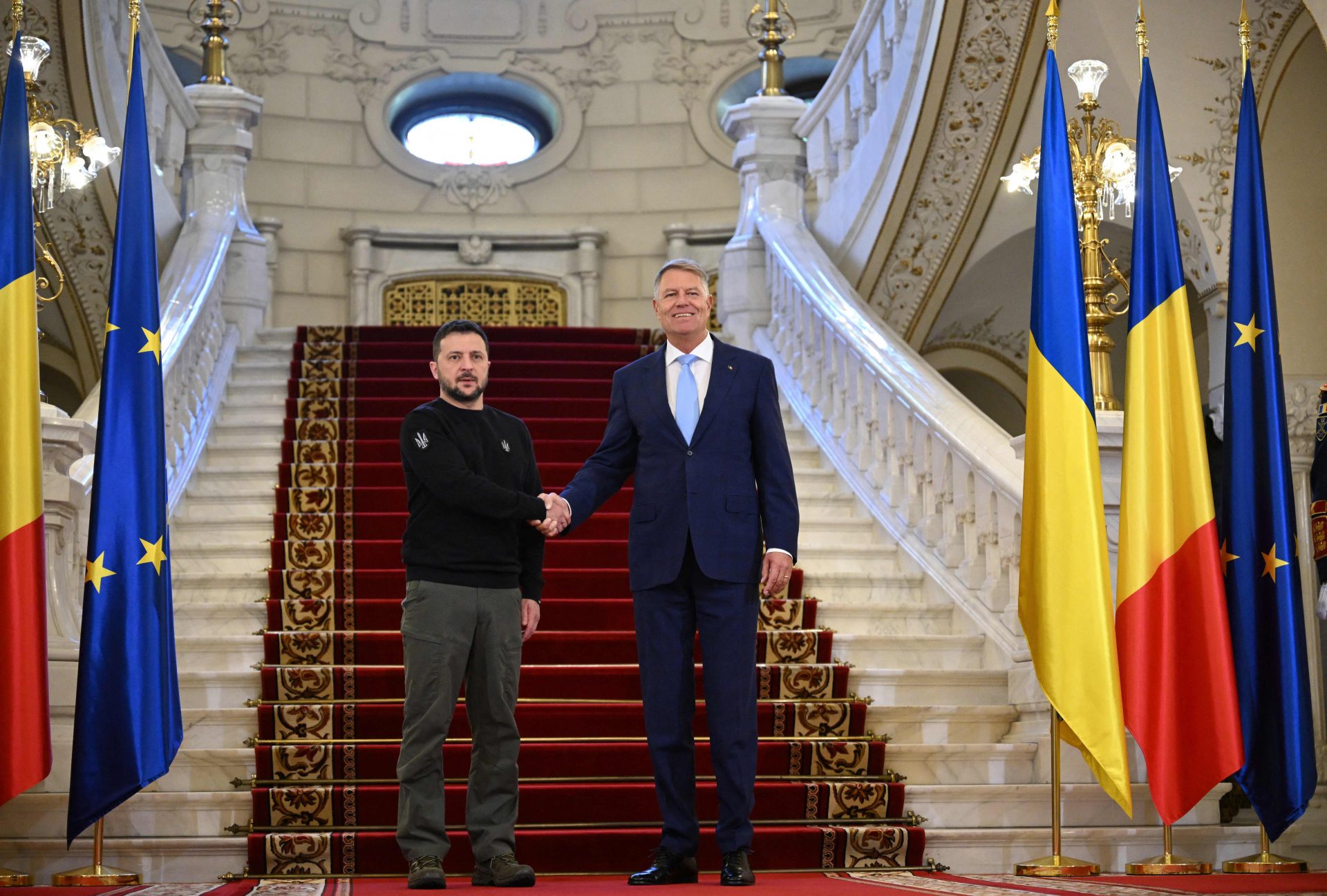 Zelensky desloca-se à Roménia para fortalecer relações
