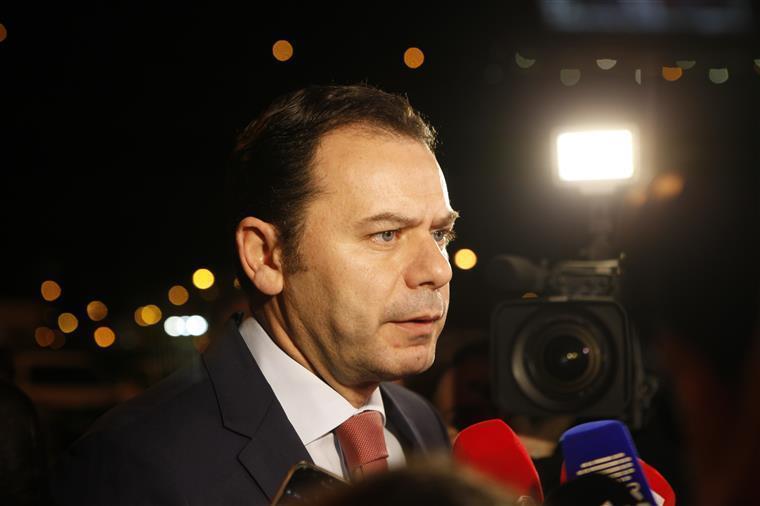 PSD defende que “o objetivo não é de confrontação”, mas sim “de unir o país”
