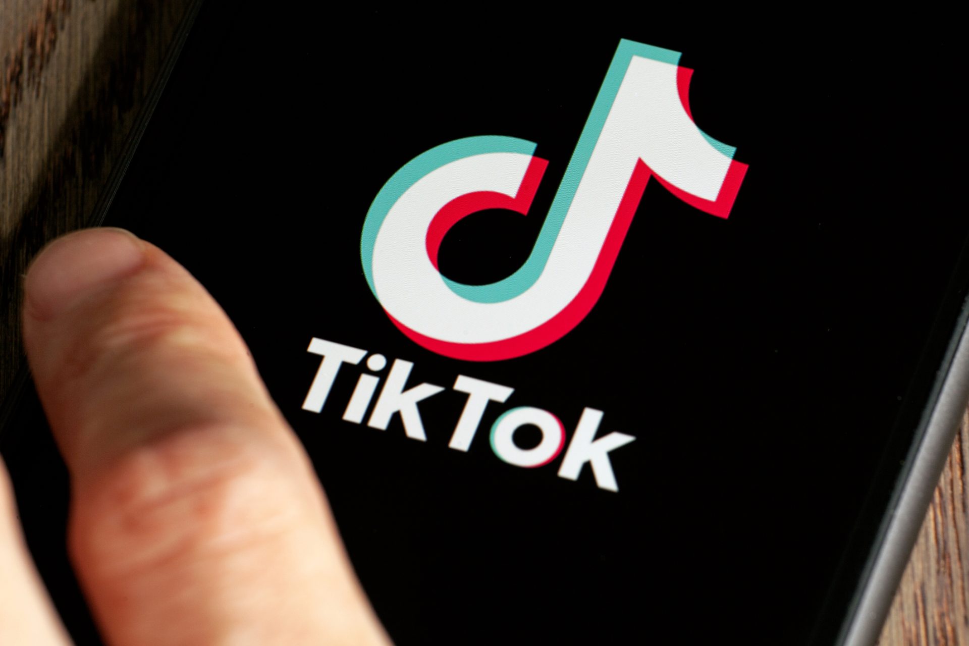 TikTok suspende recompensas no Lite