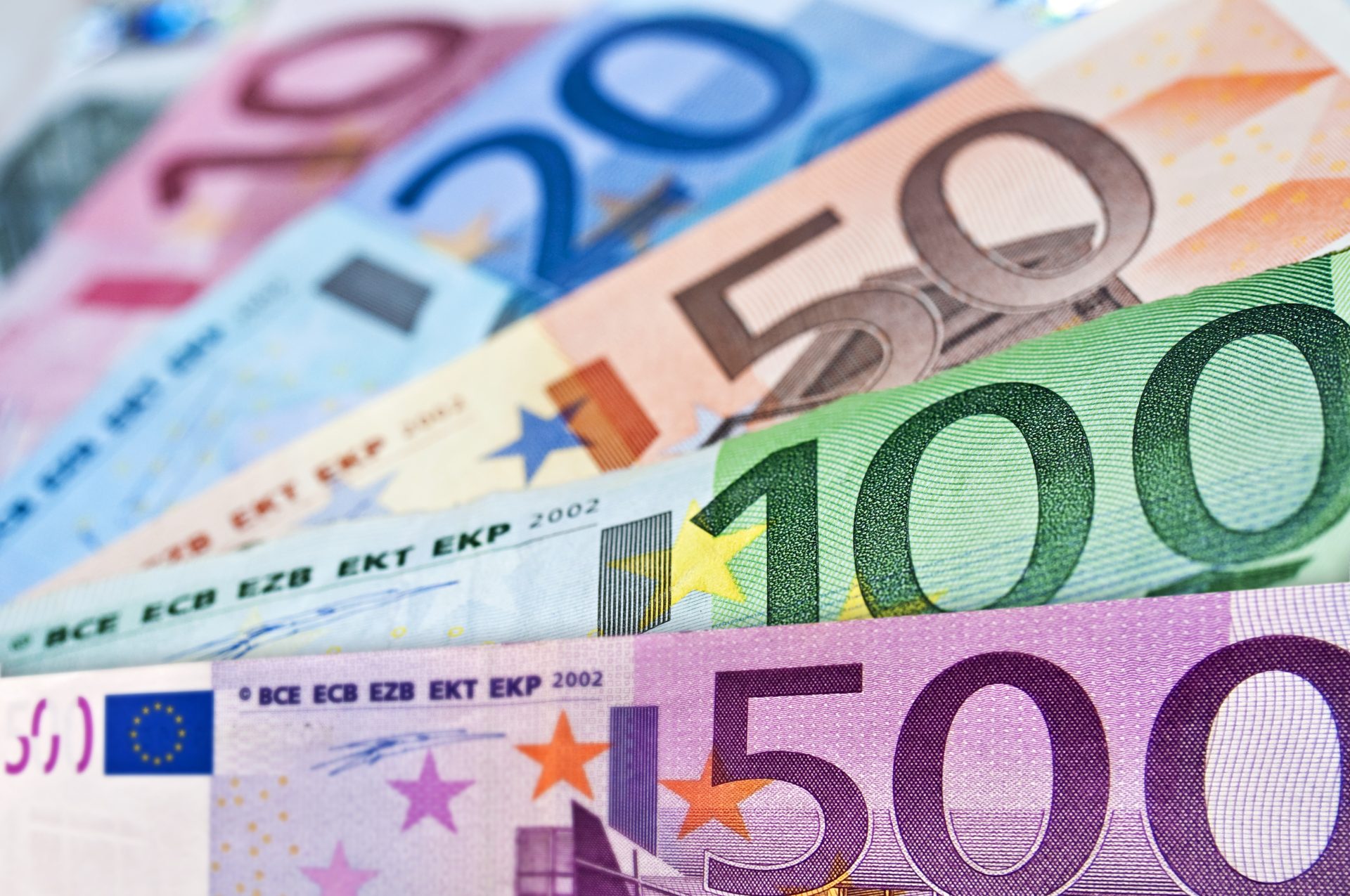 Salário mínimo vai aumentar para 820 euros em 2024