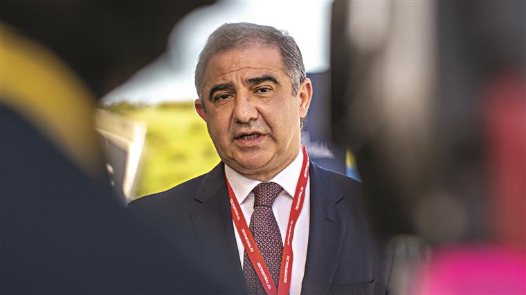 Açores. PS apresenta queixa à CNE contra Bolieiro