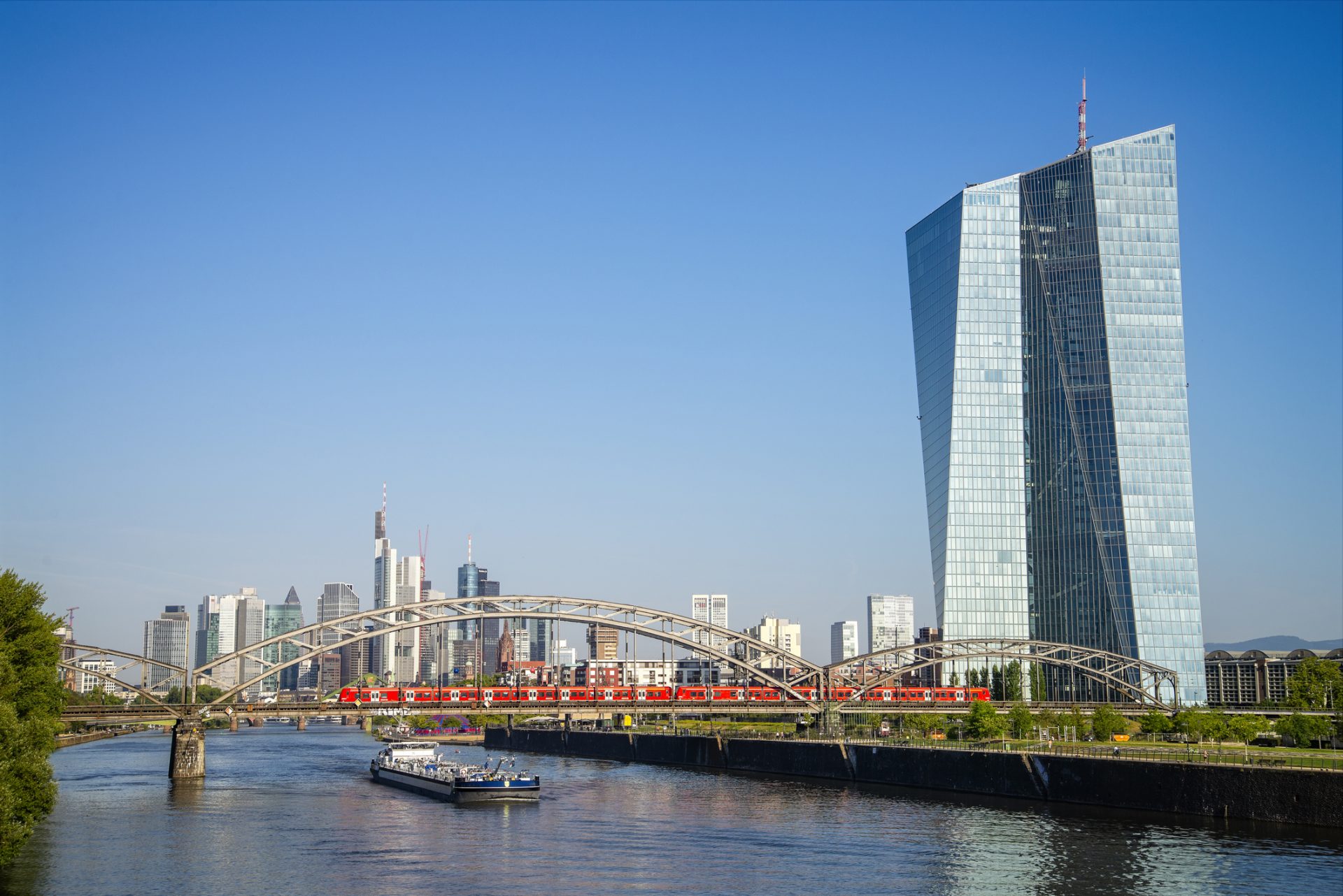 BCE decide manter as taxas de juro