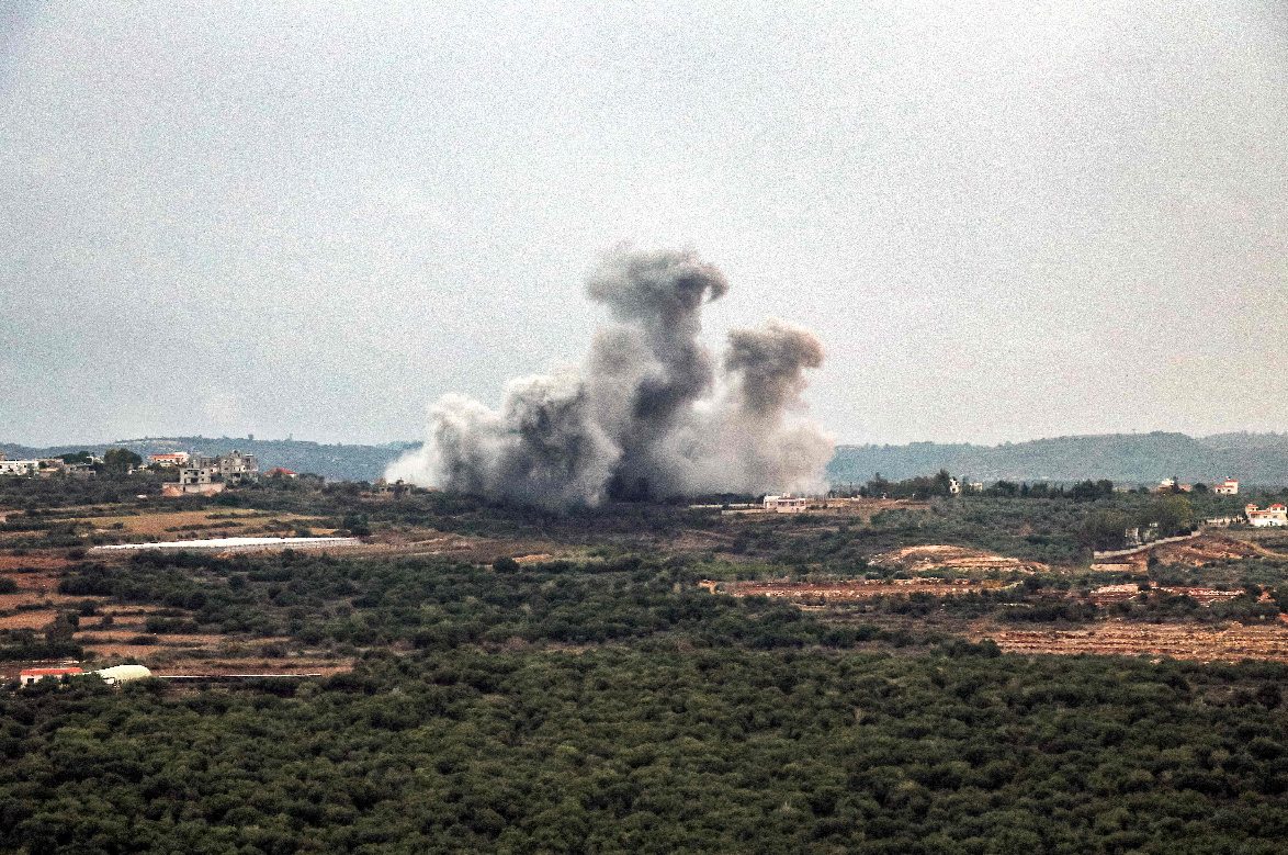 Exército de Israel lança ataque às posições do Hezbollah no sul do Líbano