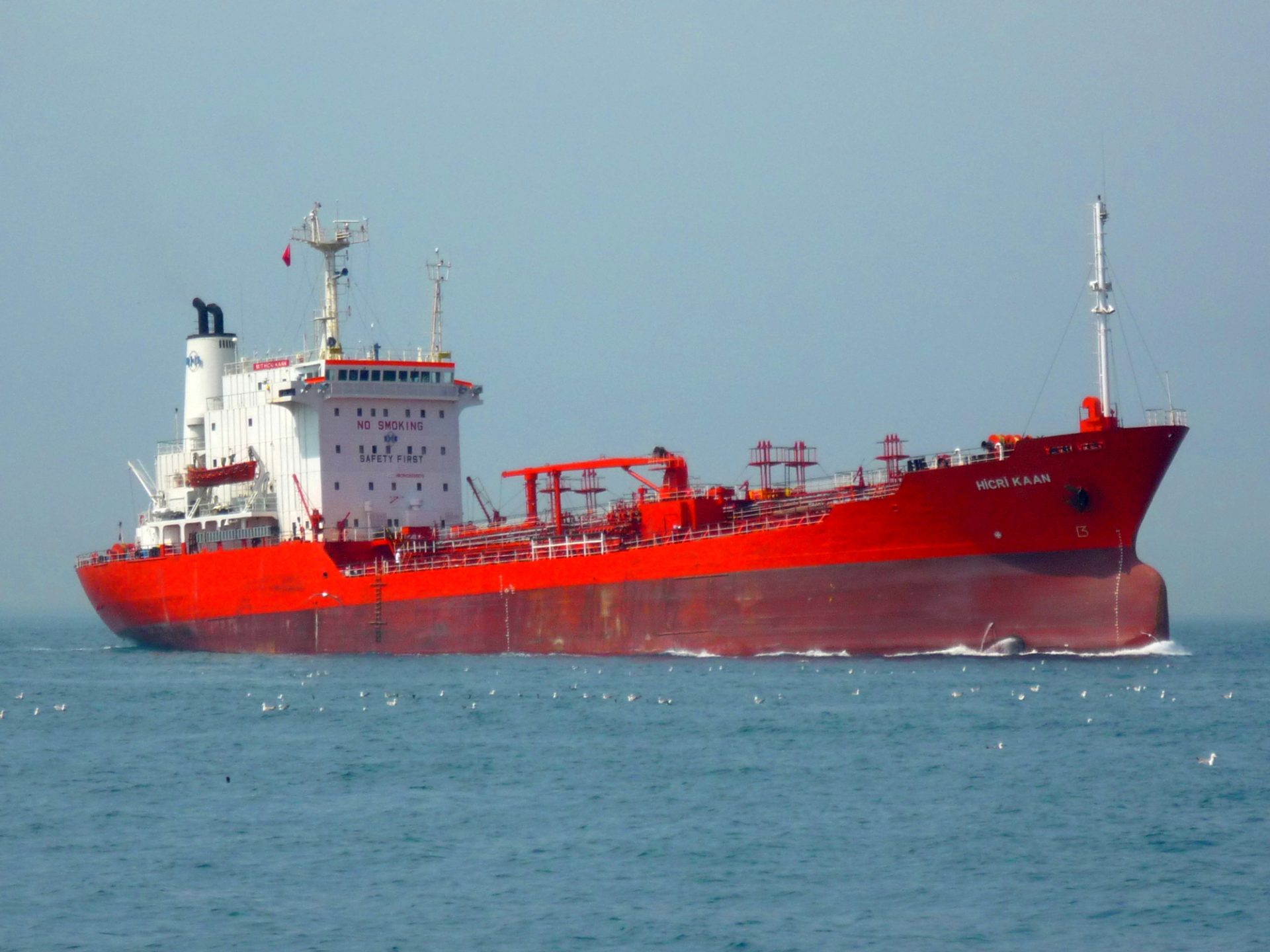 Transportadoras marítimas japonesas evitam Mar Vermelho