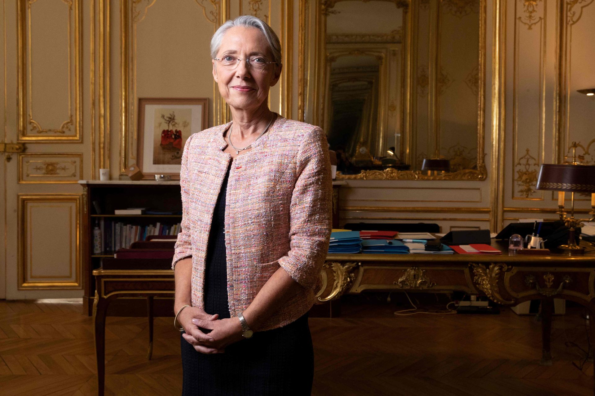 Primeira-ministra de França demite-se