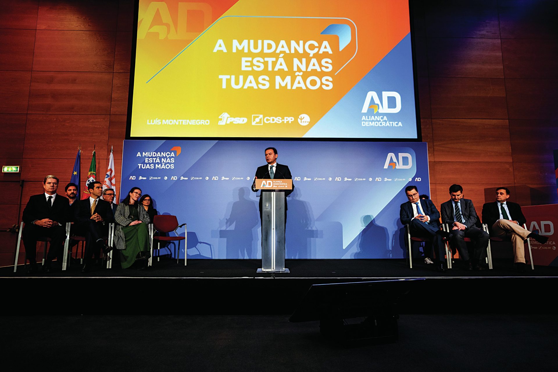 Madeira abafa programa económico da AD