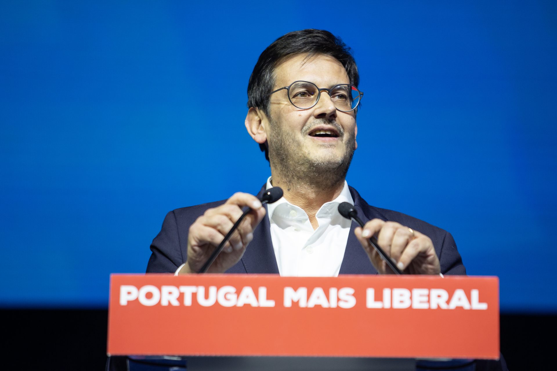 Pedro Nuno Santos “não pode ficar de fora” de esclarecimentos sobre os CTT, diz Rui Rocha