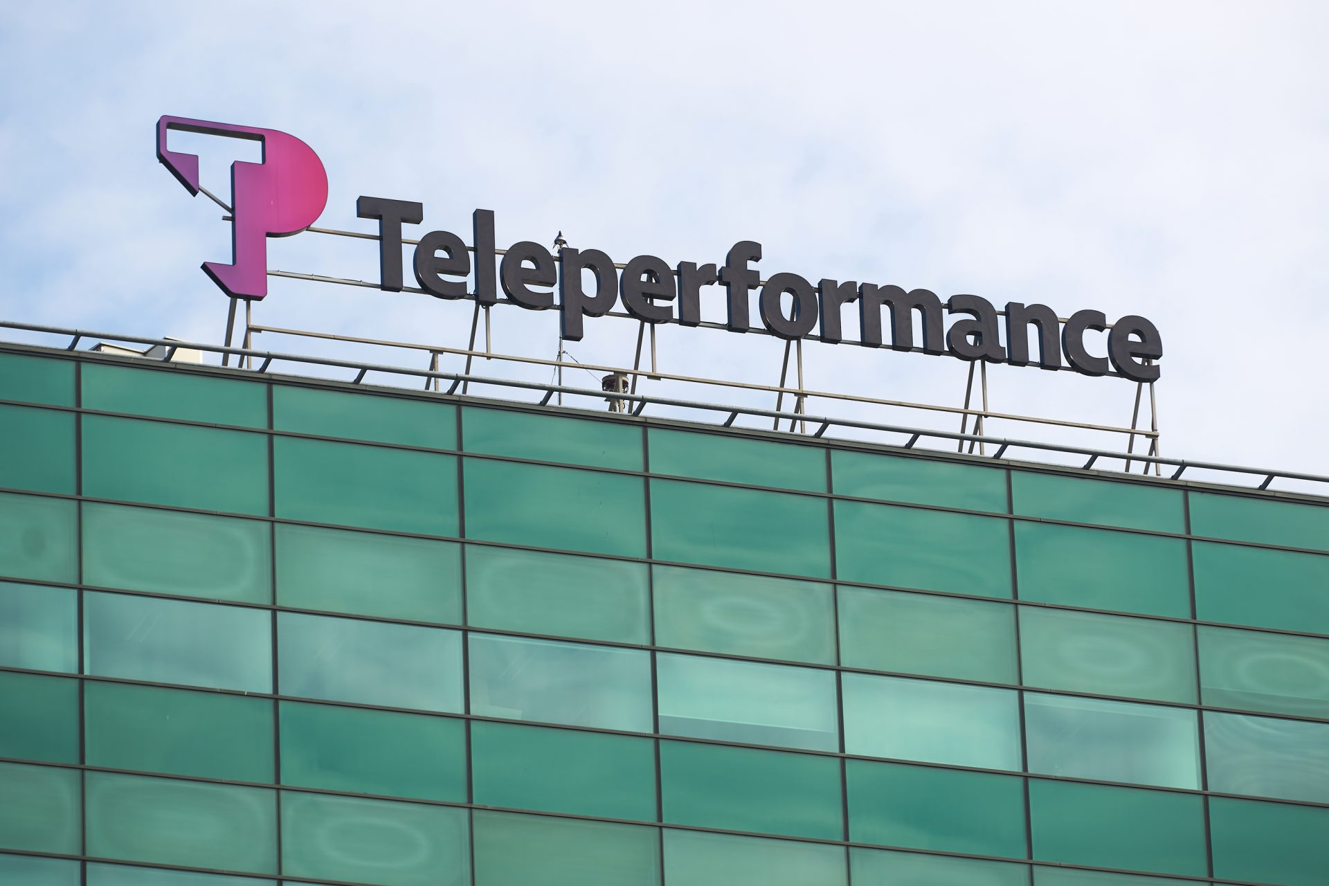 Teleperformance vai aumentar salários