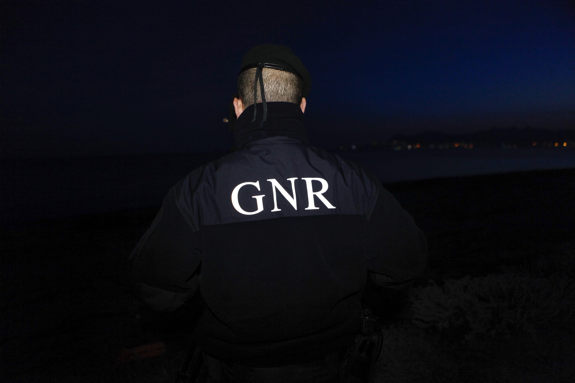 Militares da GNR suspensos por assustar e humilhar menor