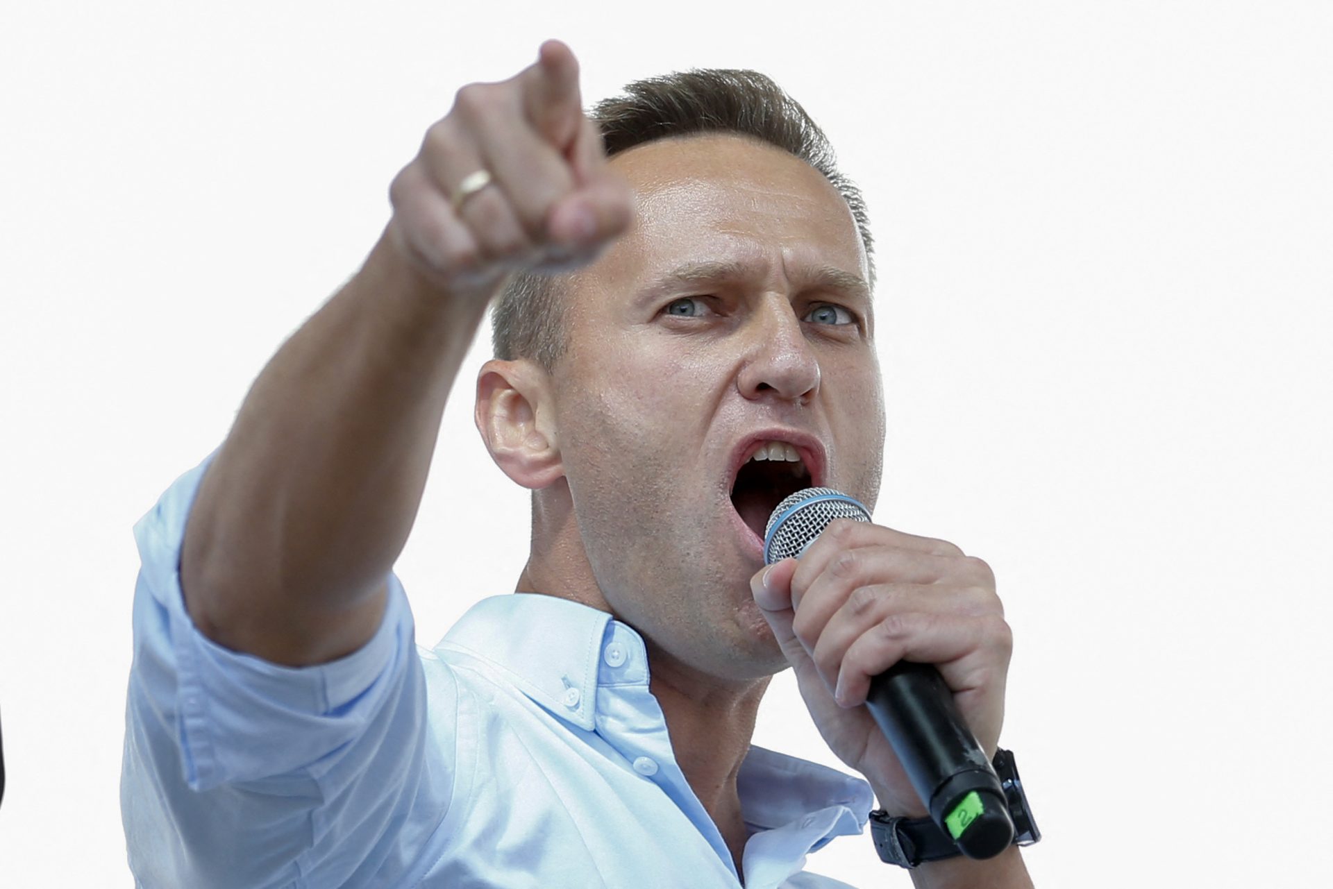 Viúva de Navalny promete continuar luta do marido