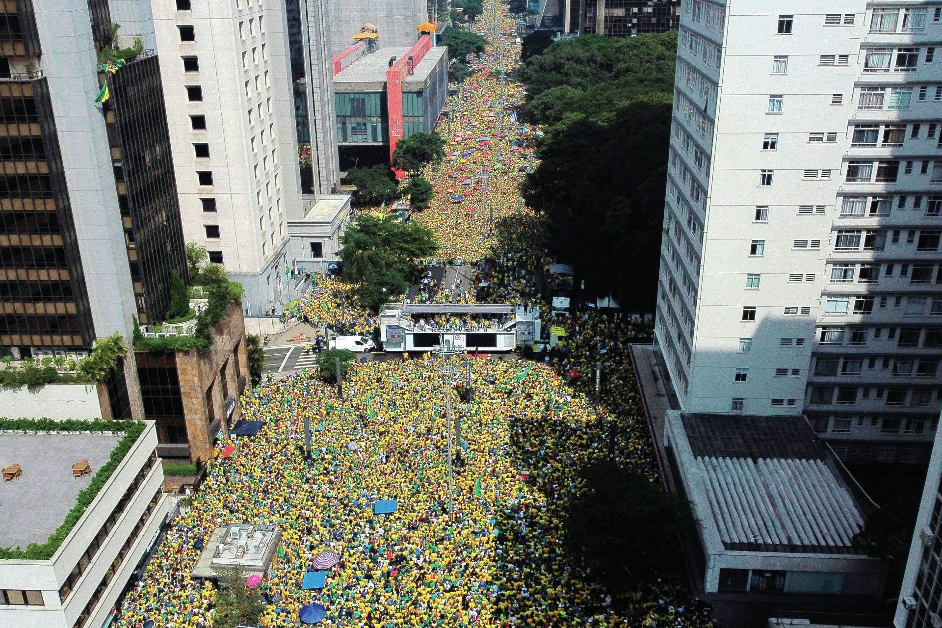 Brasil. Multidão apoia Bolsonaro 