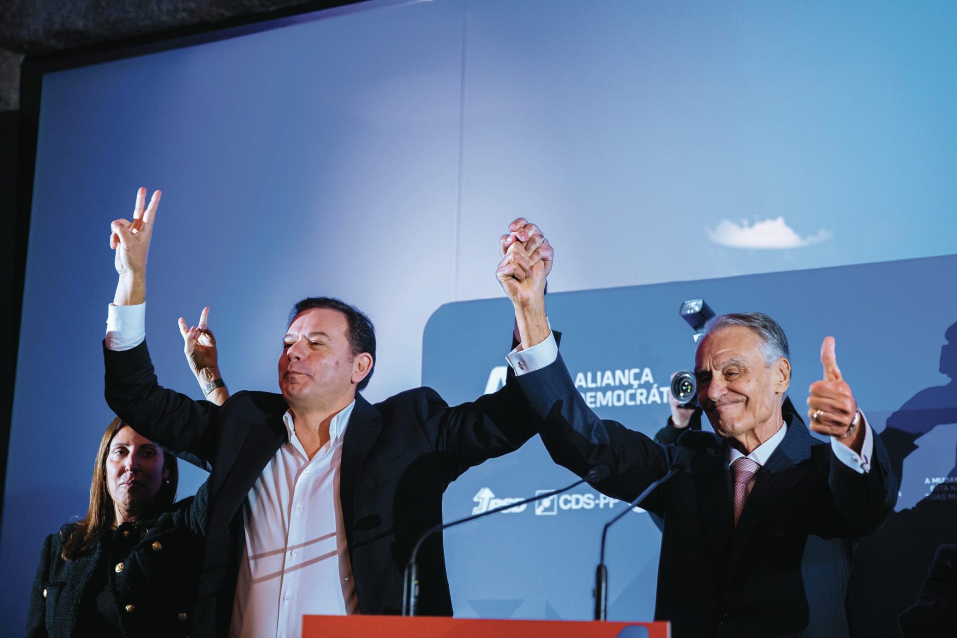 Cavaco inspira Montenegro para Governo de minoria