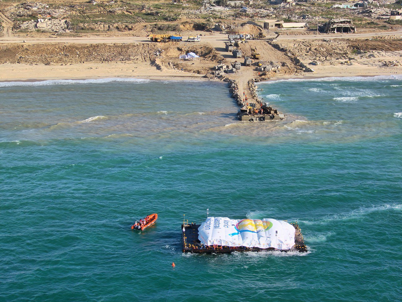 Já foi descarregado primeiro navio com ajuda humanitária em Gaza