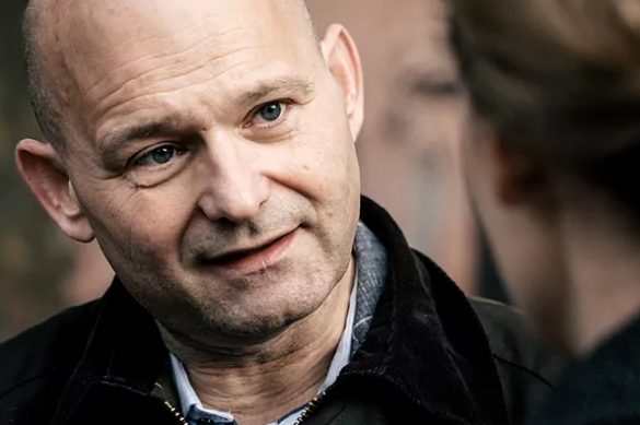 Líder do partido conservador dinamarquês morre após enfarte num congresso