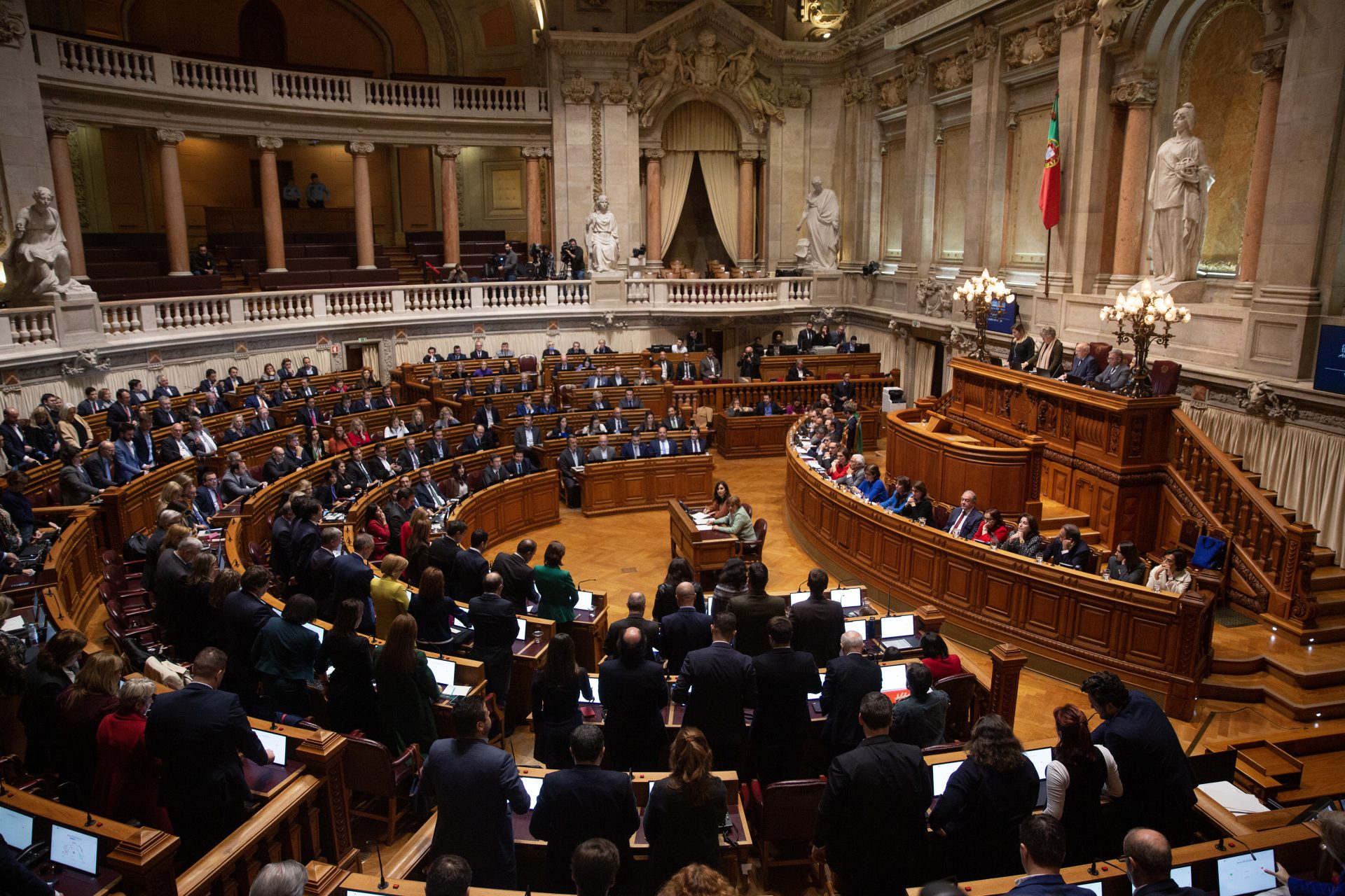 PSD e PS acordam rotatividade da presidência da Assembleia da República