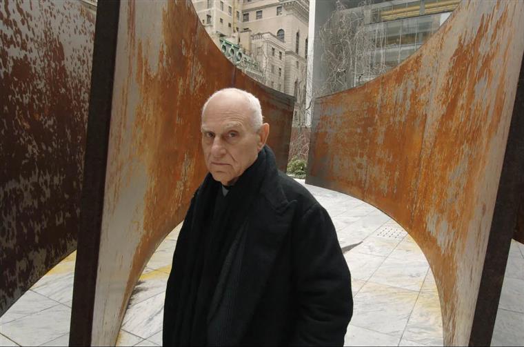Richard Serra (1938-2024). O artista da monumentalidade
