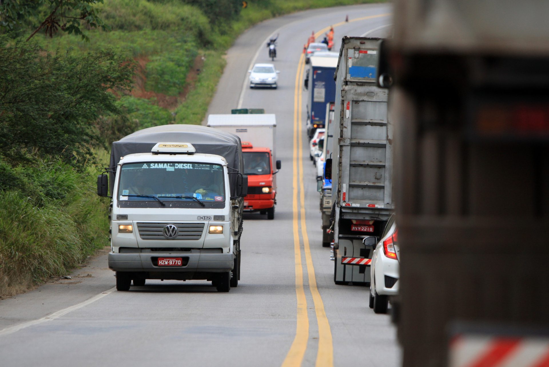 Oito mortos e 23 feridos em acidente com autocarro de turismo no Brasil