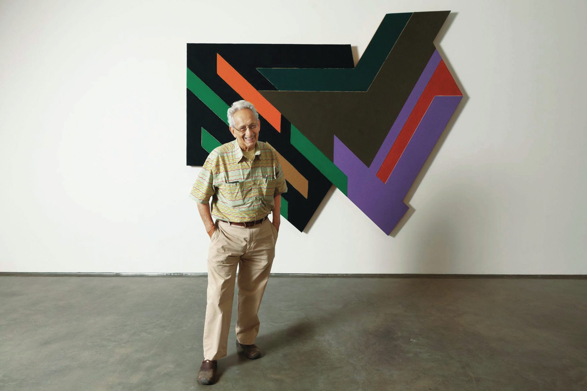 Morreu o pintor e escultor Frank Stella