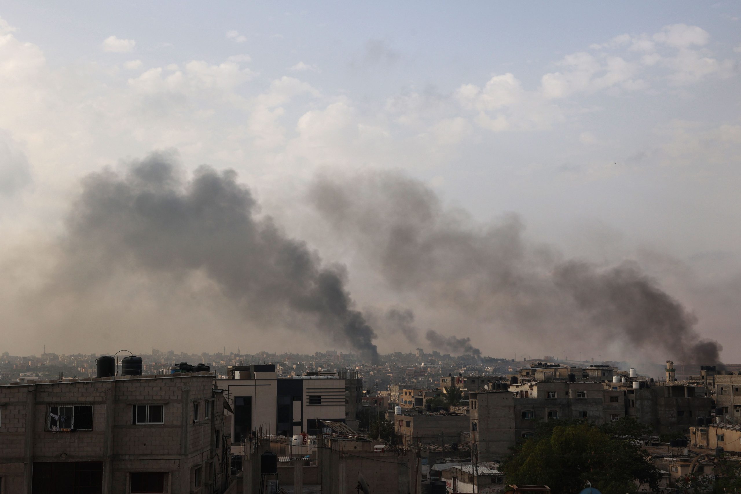 Incêndio de Rafah com origem em explosão de munições do Hamas