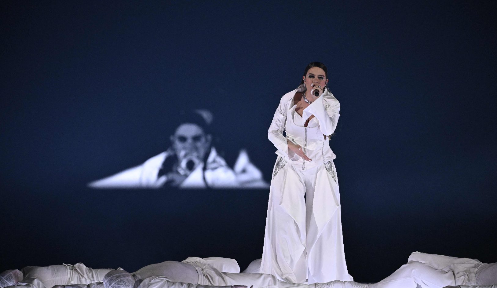 Iolanda leva Portugal à final da Eurovisão