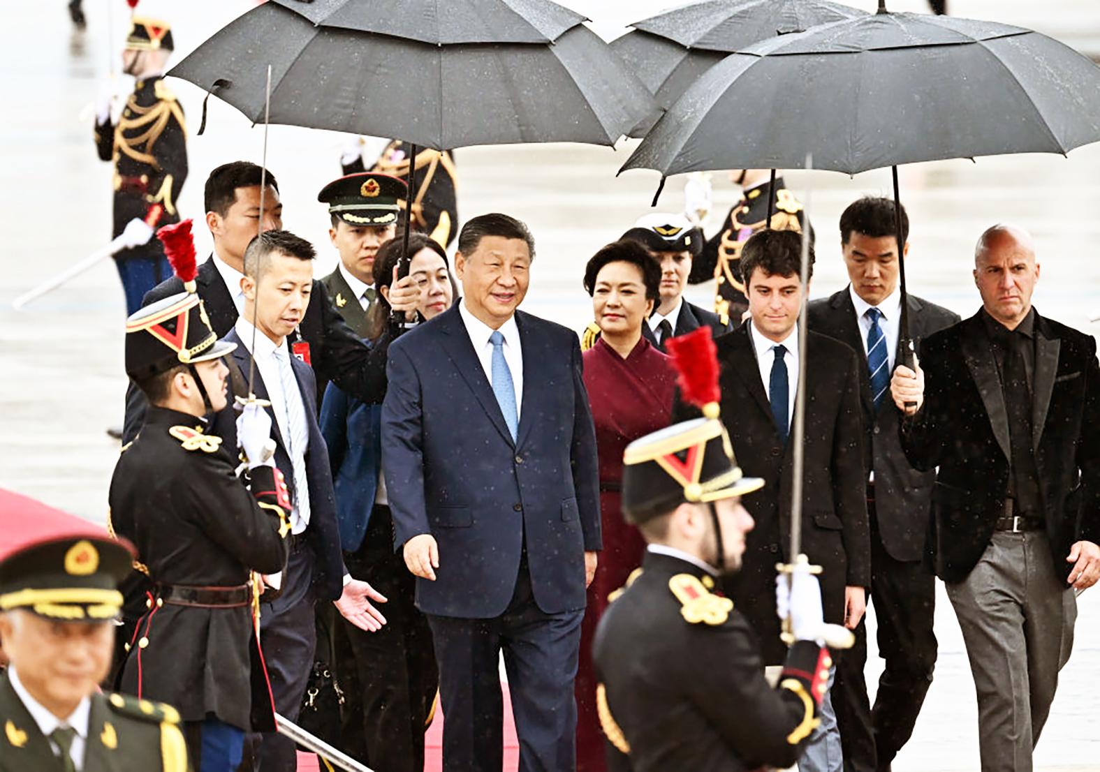 Xi Jinping publica artigo no ‘Le Figaro’ e reúne com Macron e Von der Leyen