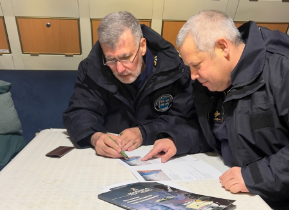 Gouveia e Melo participa em missão inédita do NRP Arpão que navegou debaixo de gelo
