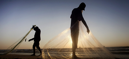 Israel dispara contra pescadores palestinianos em Gaza