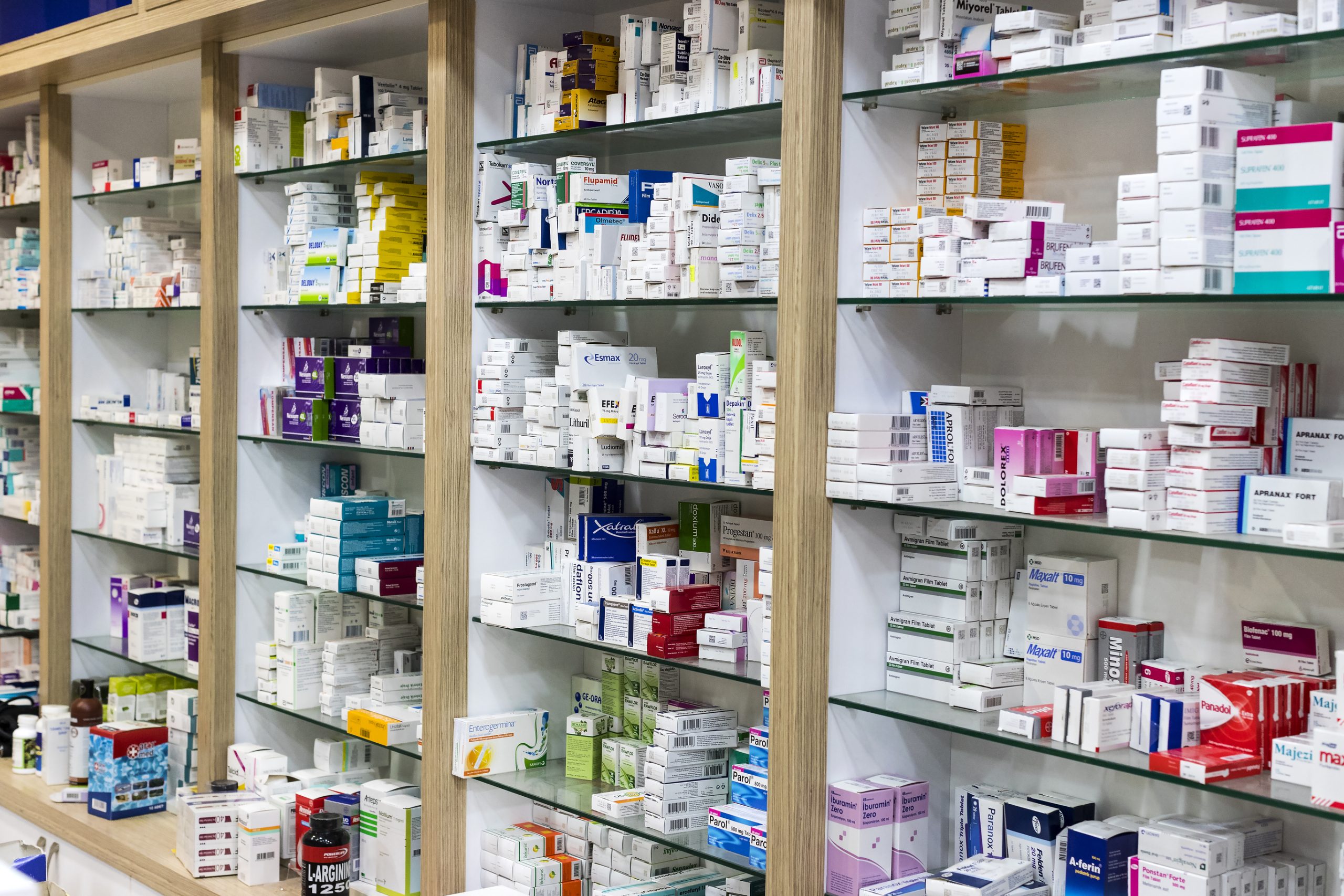 Portugal tem de suspender venda de mais de cem medicamentos genéricos