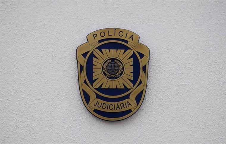 Detidos dois suspeitos de integrarem rede transnacional de falsificação e burla